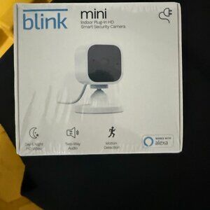 NWT New Sealed Blink Mini Camera works with Alexa